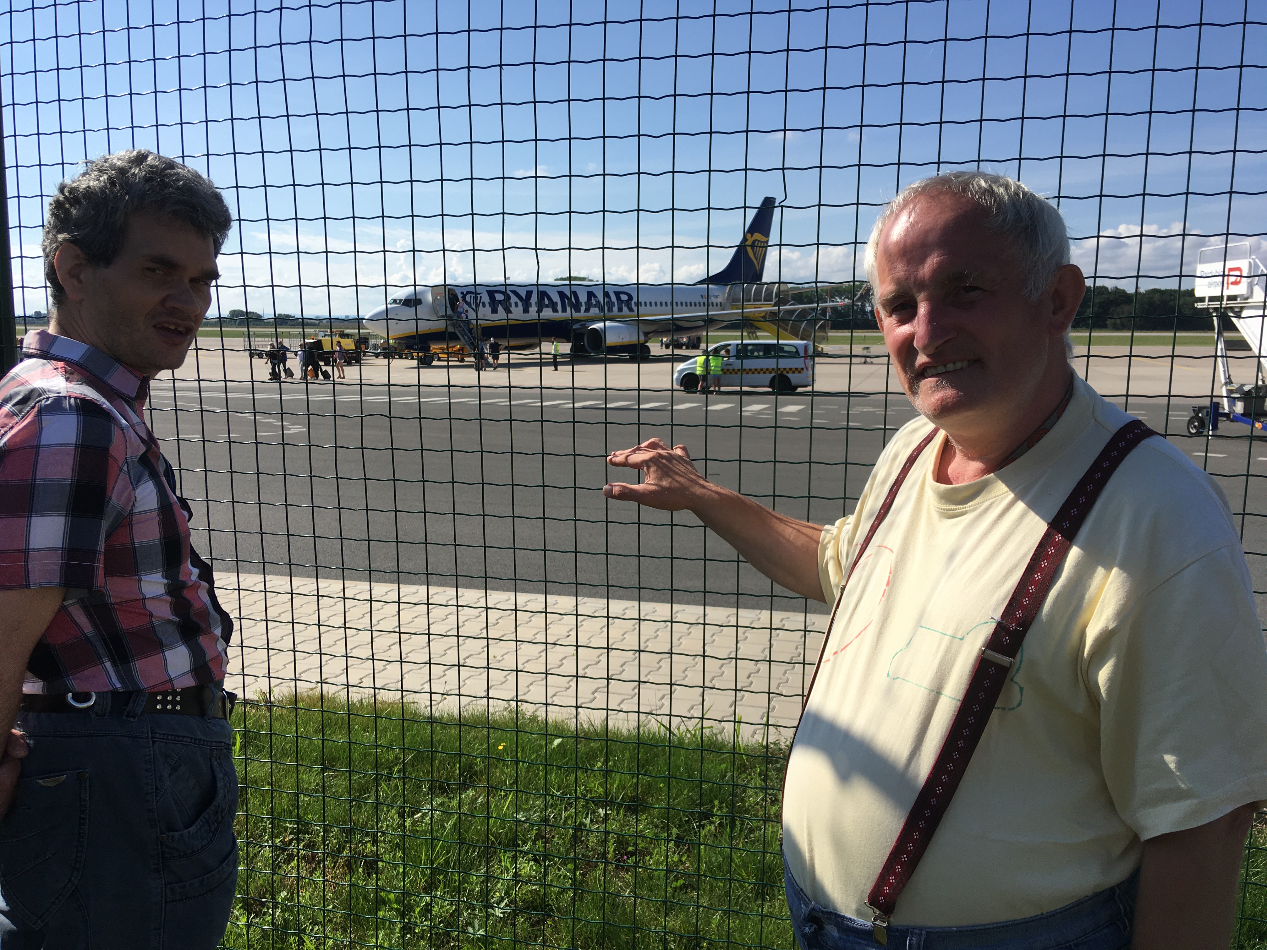 Na letištní ploše byl pořádný cvrkot