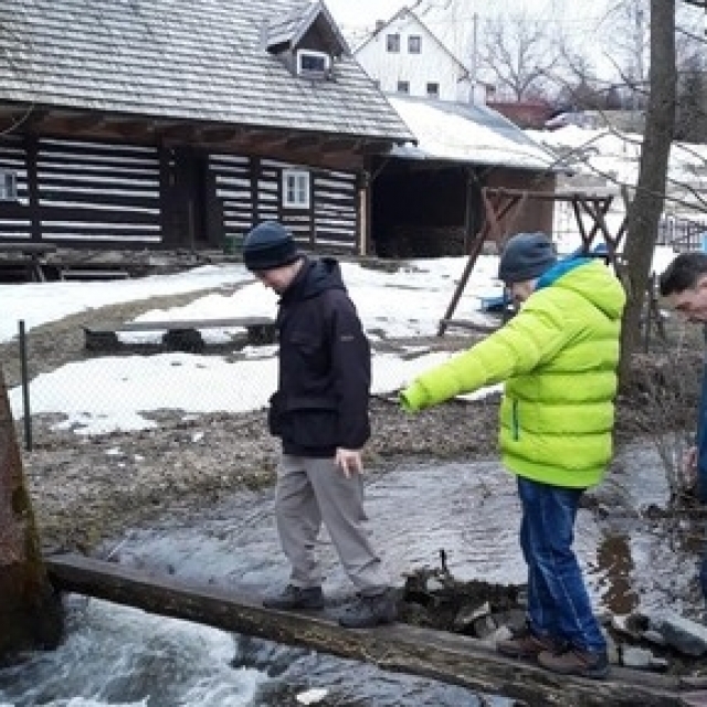 Cesta do chalupy byla někdy pěkný adrenalin