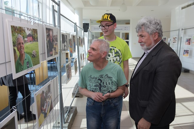 Děkan Fakulty filozofické Univerzity Pardubice a uživatelé Domova pod Kuňkou