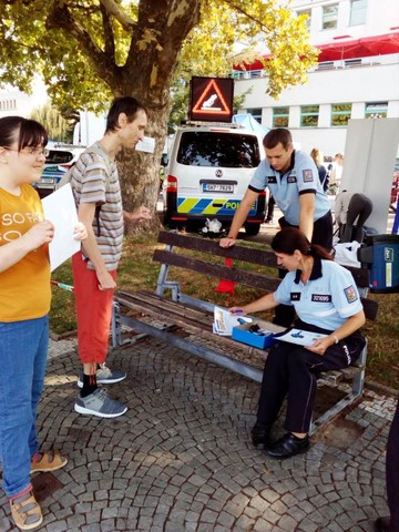 Někdo soutěžil a jako odměnu dostal Diplom