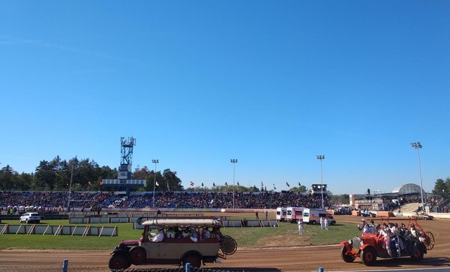 Představení závodníků