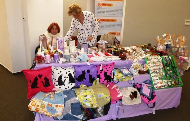 Stánek je připraven a výstava může začít